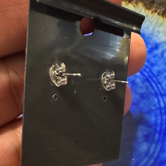 Vintage EJC Pewter Wolf head Earrings - Picture 4 of 4